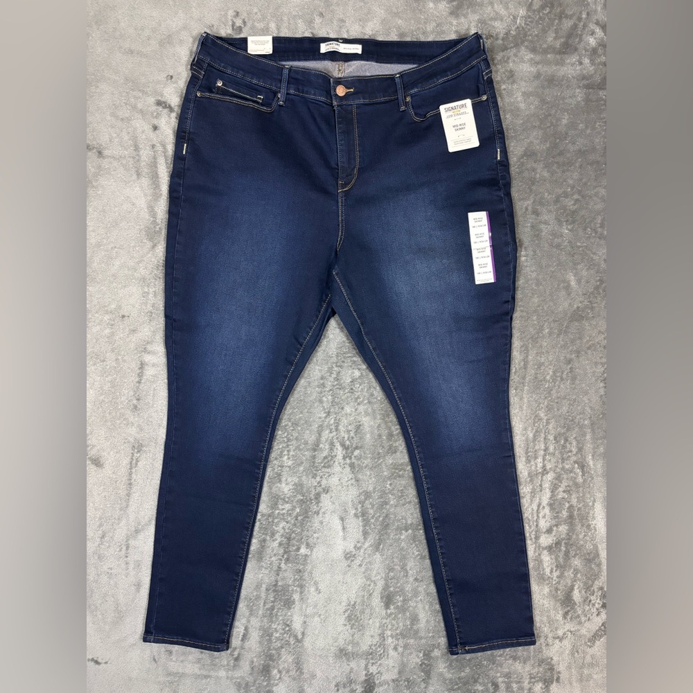 LEVI'S Signature Gold Mid-Rise Skinny Jeans Dark Wash Mid Rise Size 18 Short NWT